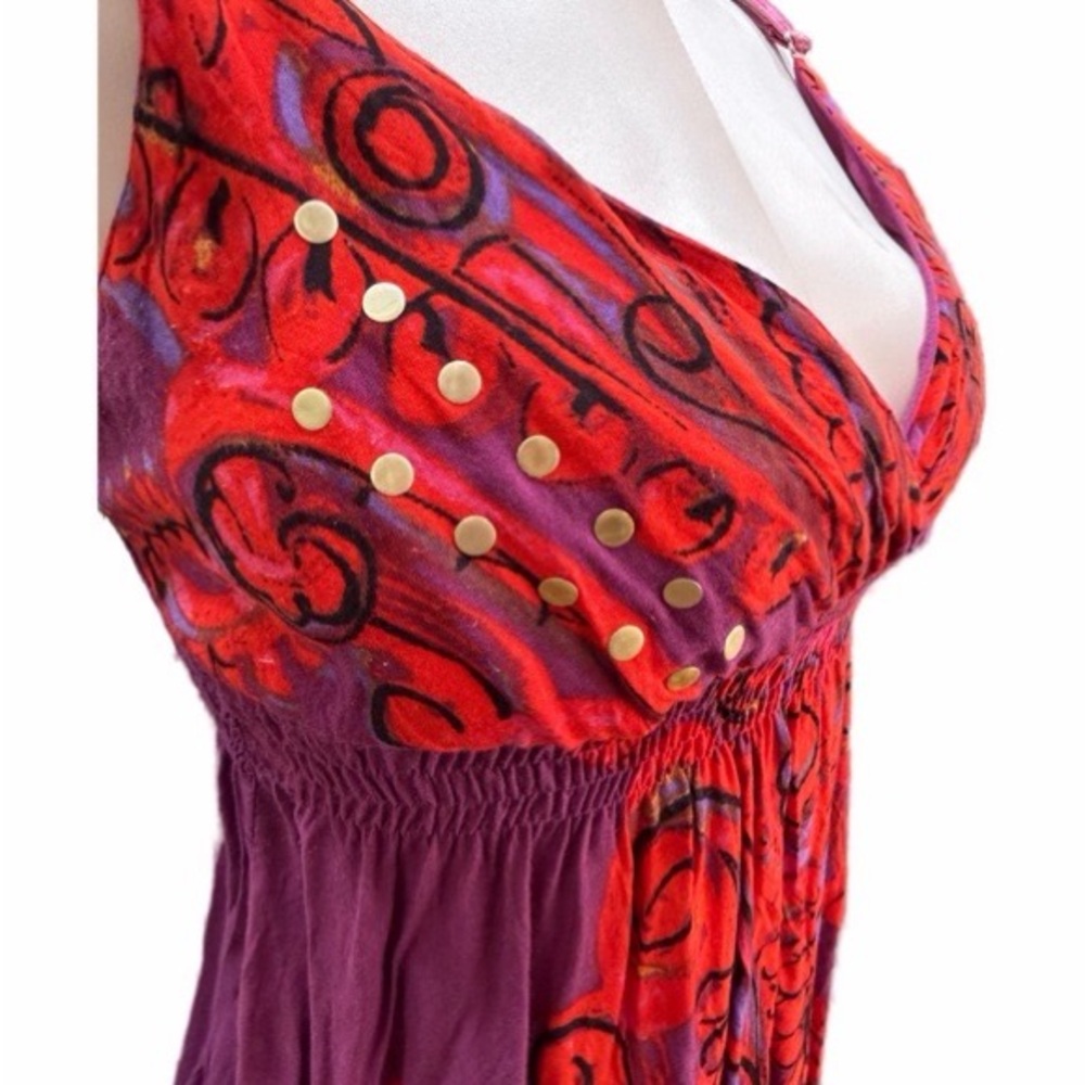 ⭐️ 3/$15 ⭐️  Purple & Red Embroidered V-Neck Women's Top - Picture 2 of 5